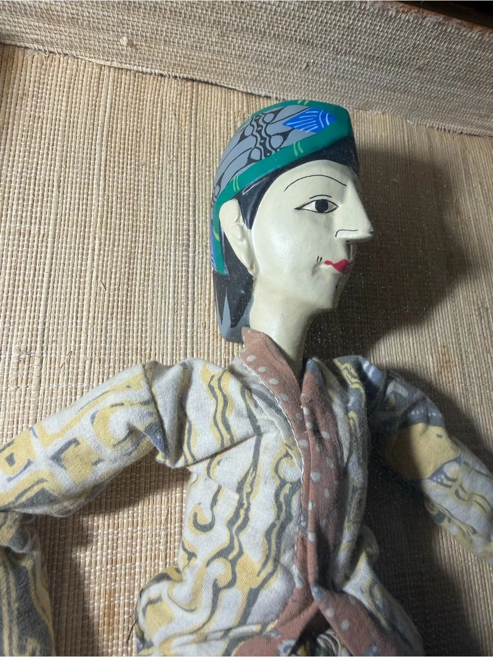 2 VTG Original Handmade Golek Wayang Indonesia Asian Stick Puppets Shadowbox